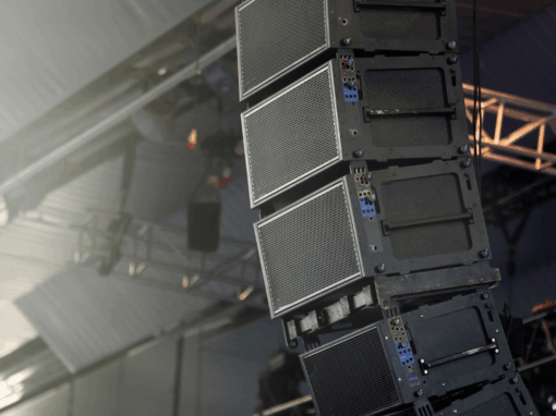 Nagłośnienie liniowe: kolumny liniowe czy system line array na event? Nagłośnienie liniowe: kolumny liniowe czy system line array na event?
